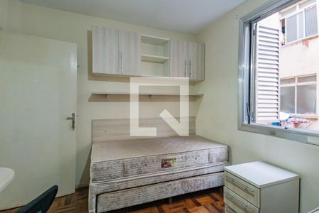 Quarto 1 de apartamento para alugar com 2 quartos, 52m² em Higienópolis, Porto Alegre