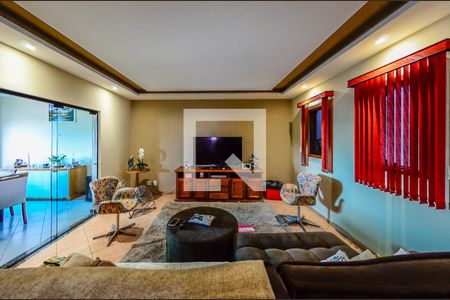Sala de TV de casa à venda com 4 quartos, 300m² em Parque das Flores, Campinas