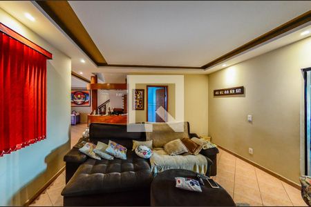 Sala de TV de casa à venda com 4 quartos, 300m² em Parque das Flores, Campinas