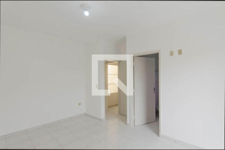 Suíte de casa para alugar com 2 quartos, 220m² em Vila Nhocune, São Paulo