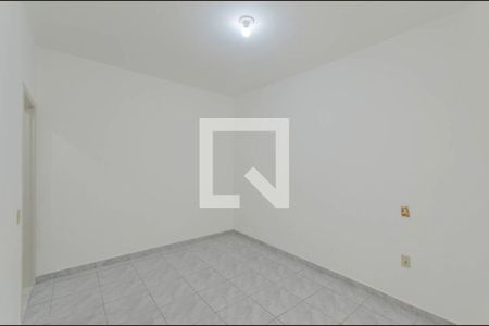 Casa à venda com 220m², 2 quartos e 2 vagas Casa à venda com 220m², 2 quartos e 2 vagasQuarto