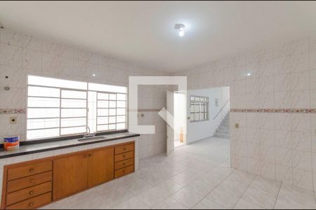 Casa à venda com 220m², 2 quartos e 2 vagas Casa à venda com 220m², 2 quartos e 2 vagasCozinha