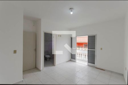 Suíte de casa para alugar com 2 quartos, 220m² em Vila Nhocune, São Paulo