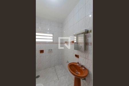 Casa à venda com 220m², 2 quartos e 2 vagas Casa à venda com 220m², 2 quartos e 2 vagasBanheiro