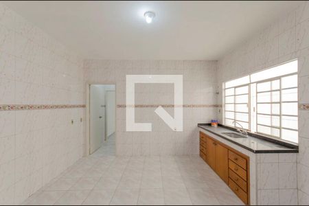 Casa à venda com 220m², 2 quartos e 2 vagas Casa à venda com 220m², 2 quartos e 2 vagasCozinha