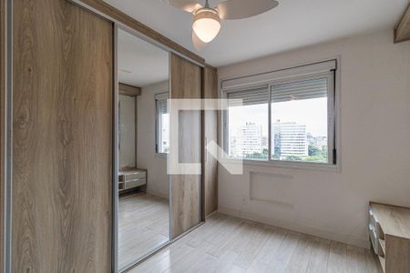 Suite de apartamento para alugar com 2 quartos, 64m² em Passo da Areia, Porto Alegre