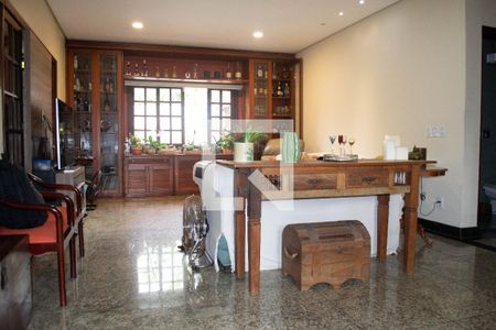 Sala de casa à venda com 4 quartos, 327m² em São Francisco, Niterói