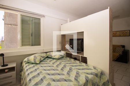 Quarto de kitnet/studio para alugar com 1 quarto, 31m² em Centro Histórico, Porto Alegre