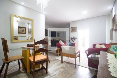 Sala de apartamento à venda com 2 quartos, 68m² em Vila Praia, São Paulo