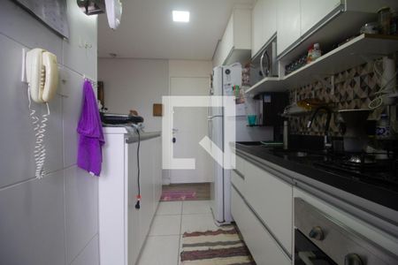 Cozinha de apartamento à venda com 2 quartos, 68m² em Vila Praia, São Paulo