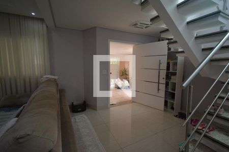 Sala de casa à venda com 3 quartos, 182m² em Cidade Maia, Guarulhos