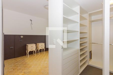 Quarto Suíte de apartamento para alugar com 3 quartos, 95m² em Independência, Porto Alegre