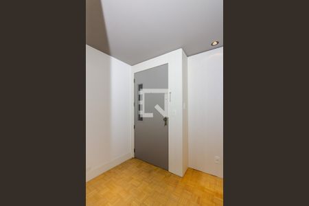 Hall de Entrada de apartamento para alugar com 3 quartos, 95m² em Independência, Porto Alegre