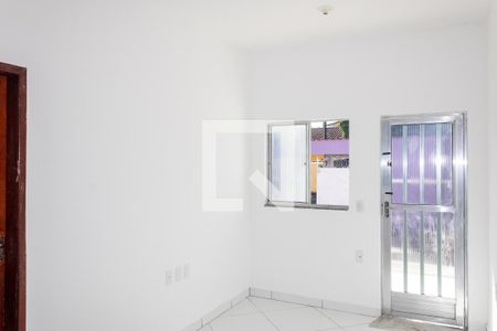 Sala de casa para alugar com 2 quartos, 70m² em Campo Grande, Rio de Janeiro