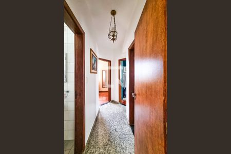 Corredor de apartamento à venda com 3 quartos, 180m² em Minaslândia (p Maio), Belo Horizonte