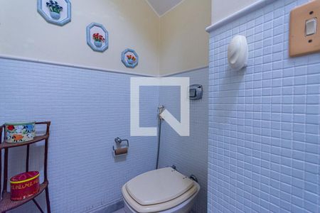 Lavabo de casa de condomínio à venda com 5 quartos, 280m² em Badu, Niterói