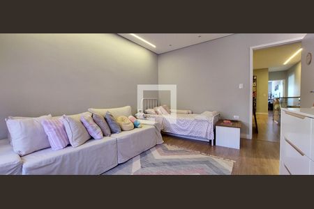 Quarto 1 suíte de casa à venda com 3 quartos, 200m² em Vila Eldízia, Santo André