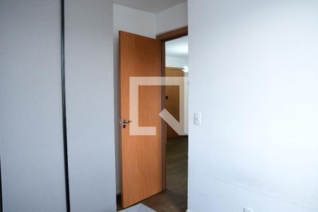 Quarto 1 de apartamento para alugar com 2 quartos, 42m² em Jardim Caiapiá, Cotia