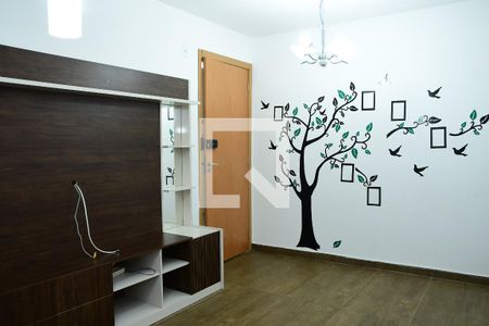 Sala de apartamento para alugar com 2 quartos, 42m² em Jardim Caiapiá, Cotia