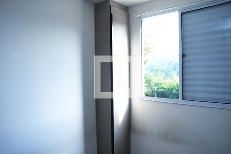 Quarto 1 de apartamento para alugar com 2 quartos, 42m² em Jardim Caiapiá, Cotia