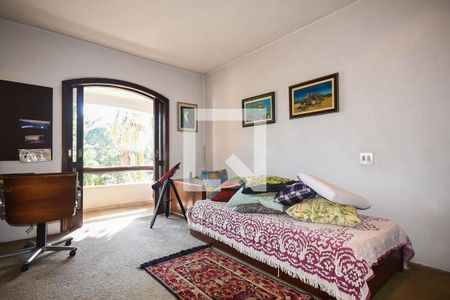 Casa à venda com 700m², 3 quartos e 6 vagas Casa à venda com 700m², 3 quartos e 6 vagasSuíte 2