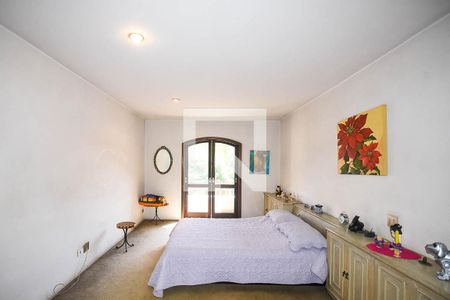 Casa à venda com 700m², 3 quartos e 6 vagas Casa à venda com 700m², 3 quartos e 6 vagasSuíte 3