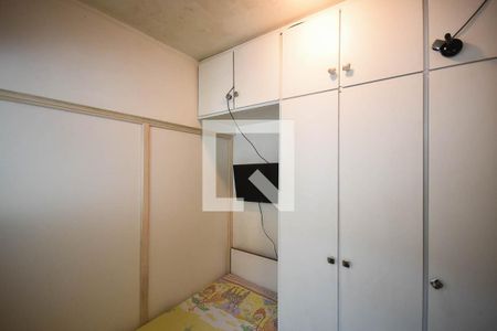 Casa à venda com 700m², 3 quartos e 6 vagas Casa à venda com 700m², 3 quartos e 6 vagasQuarto de serviço 1