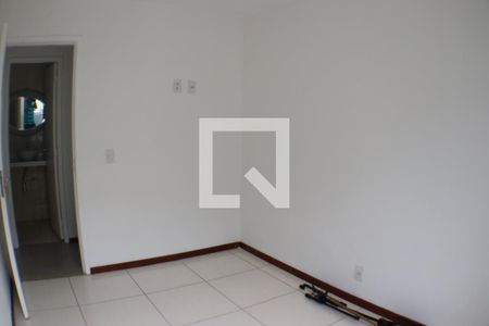 Quarto 1 de apartamento para alugar com 2 quartos, 50m² em Pechincha, Rio de Janeiro