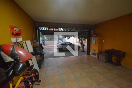 Garagem de casa à venda com 2 quartos, 200m² em Parque Continental Ii, Guarulhos