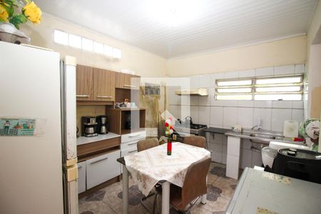 Casa à venda com 146m², 4 quartos e 2 vagas Casa à venda com 146m², 4 quartos e 2 vagasCozinha 2