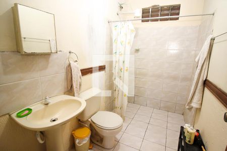 Casa à venda com 146m², 4 quartos e 2 vagas Casa à venda com 146m², 4 quartos e 2 vagasBanheiro 2