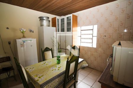 Casa à venda com 146m², 4 quartos e 2 vagas Casa à venda com 146m², 4 quartos e 2 vagasCozinha 1