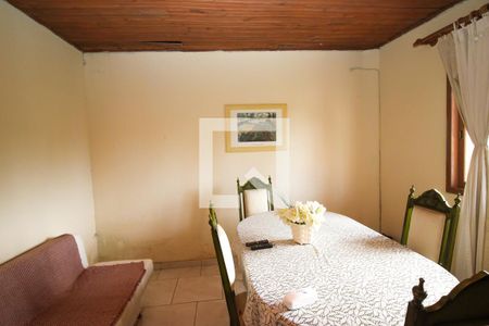 Casa à venda com 146m², 4 quartos e 2 vagas Casa à venda com 146m², 4 quartos e 2 vagasCloset do quarto 1