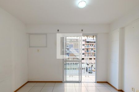 Sala de apartamento para alugar com 2 quartos, 67m² em São Cristóvão, Rio de Janeiro