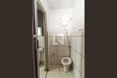 Banheiro de casa para alugar com 1 quarto, 30m² em Itaquera, São Paulo