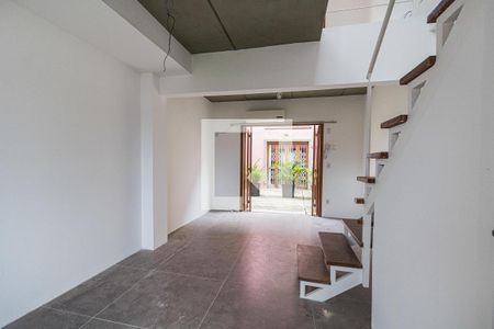 Sala de apartamento à venda com 1 quarto, 60m² em Jardim do Salso, Porto Alegre