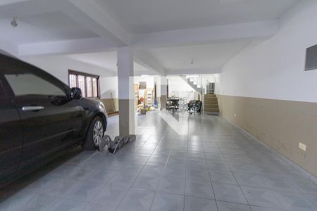 Garagem Coberta de casa para alugar com 3 quartos, 360m² em Portão, Curitiba