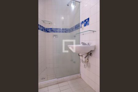 Banheiro  de apartamento à venda com 1 quarto, 33m² em Barra da Tijuca, Rio de Janeiro