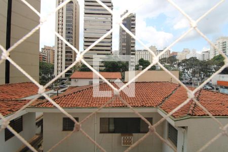 Vista da Sala de apartamento à venda com 3 quartos, 94m² em Cambuí, Campinas