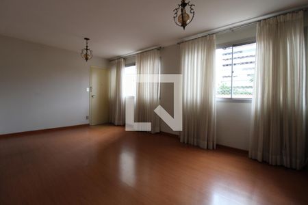 Apartamento à venda com 94m², 3 quartos e 1 vagaSala