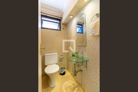 Lavabo de apartamento para alugar com 1 quarto, 57m² em Cambuí, Campinas