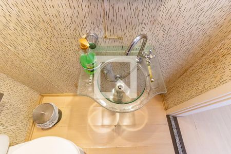 Lavabo de apartamento para alugar com 1 quarto, 57m² em Cambuí, Campinas