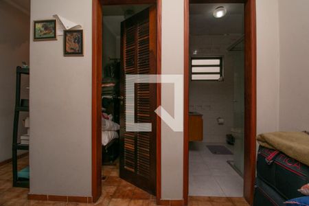 Casa à venda com 480m², 5 quartos e 8 vagas Casa à venda com 480m², 5 quartos e 8 vagasCloset Suíte 3