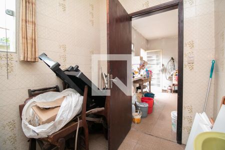 Casa à venda com 480m², 5 quartos e 8 vagas Casa à venda com 480m², 5 quartos e 8 vagasBanheiro Edicula