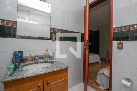 Casa à venda com 480m², 5 quartos e 8 vagas Casa à venda com 480m², 5 quartos e 8 vagasBanheiro Suíte 1