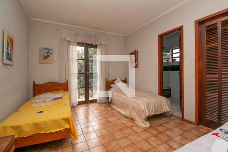 Casa à venda com 480m², 5 quartos e 8 vagas Casa à venda com 480m², 5 quartos e 8 vagasSuíte 1