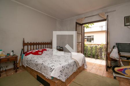 Casa à venda com 480m², 5 quartos e 8 vagas Casa à venda com 480m², 5 quartos e 8 vagasSuíte 4