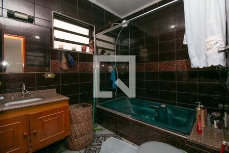 Casa à venda com 480m², 5 quartos e 8 vagas Casa à venda com 480m², 5 quartos e 8 vagasBanheiro Suíte 4