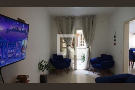 Sala de TV de casa à venda com 5 quartos, 488m² em Jardim Quintas das Videiras, Jundiaí