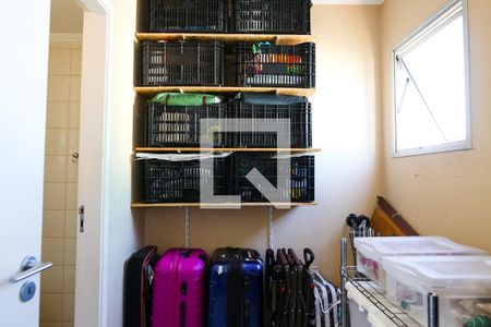 Apartamento à venda com 89m², 3 quartos e 2 vagas Apartamento à venda com 89m², 3 quartos e 2 vagasQuarto da Lavanderia